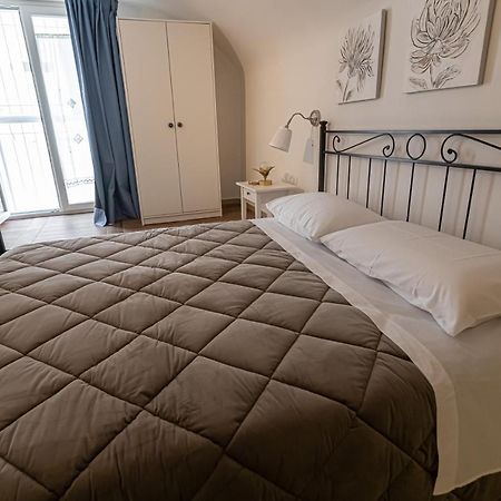 Dimora Di Donna Apartment โมโนโปลี ภายนอก รูปภาพ