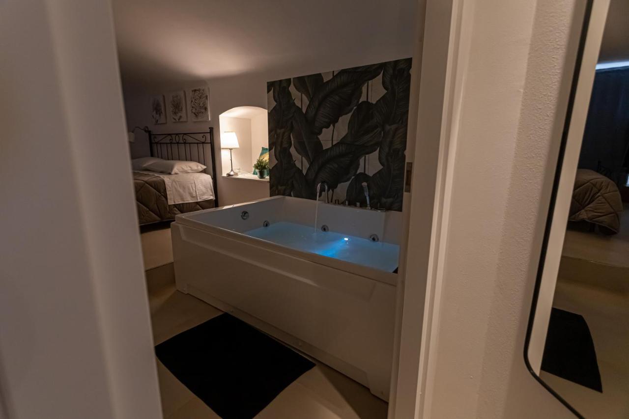 Dimora Di Donna Apartment โมโนโปลี ภายนอก รูปภาพ